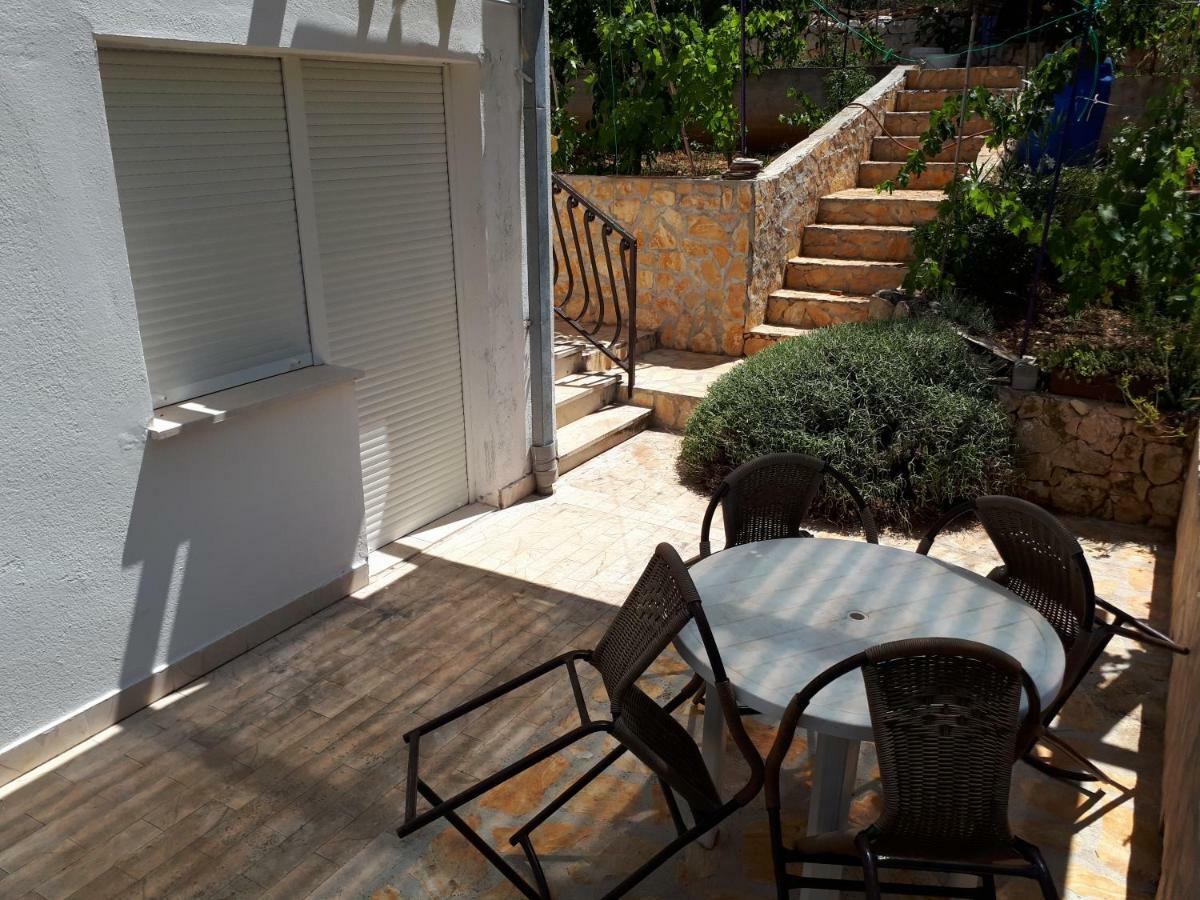 Apartments Luki Trogir Bagian luar foto