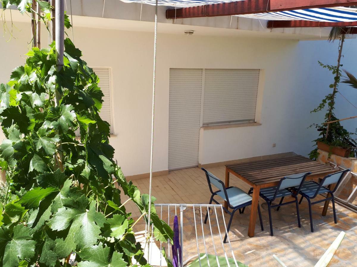 Apartments Luki Trogir Bagian luar foto