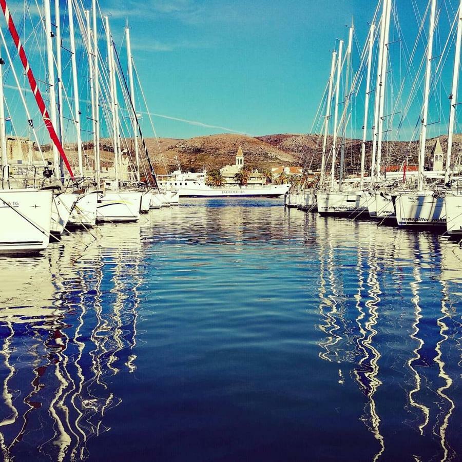Apartments Luki Trogir Bagian luar foto