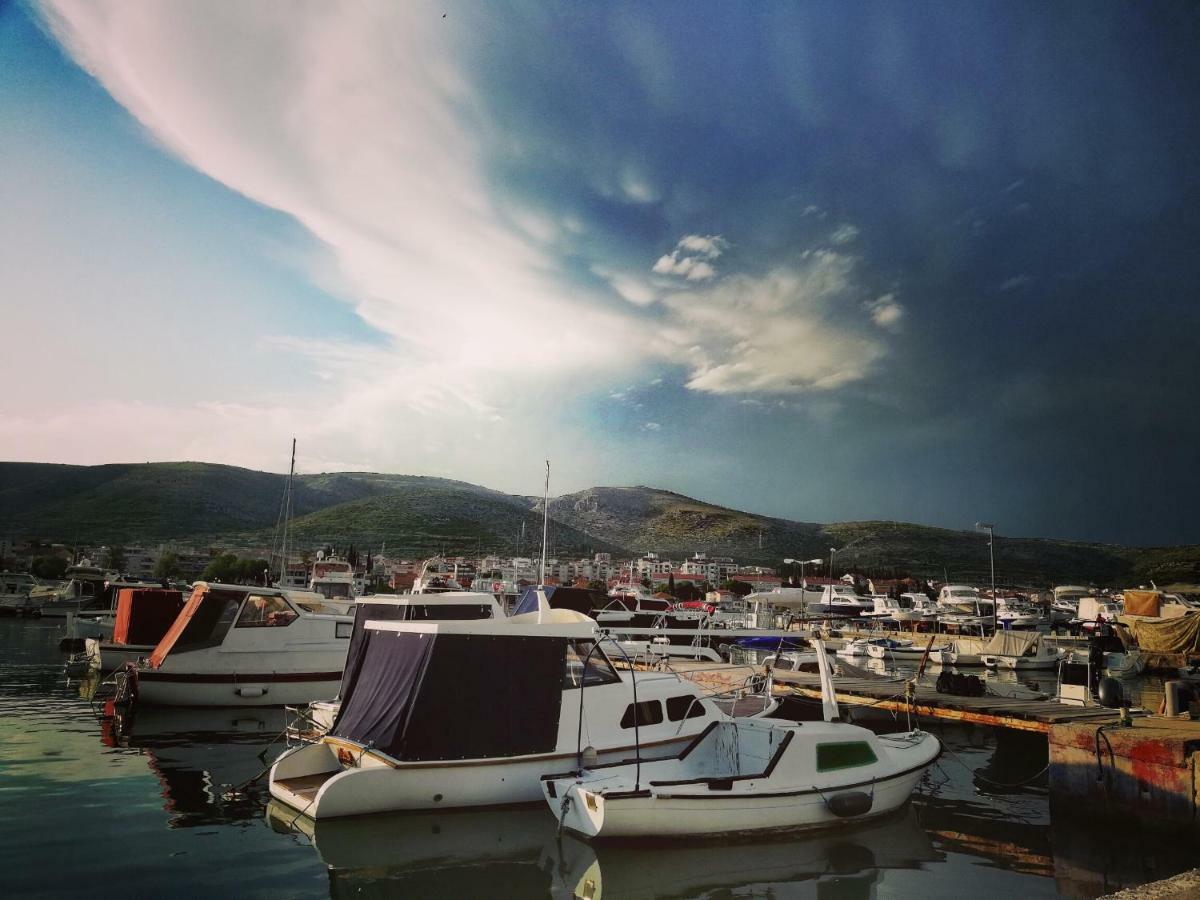 Apartments Luki Trogir Bagian luar foto