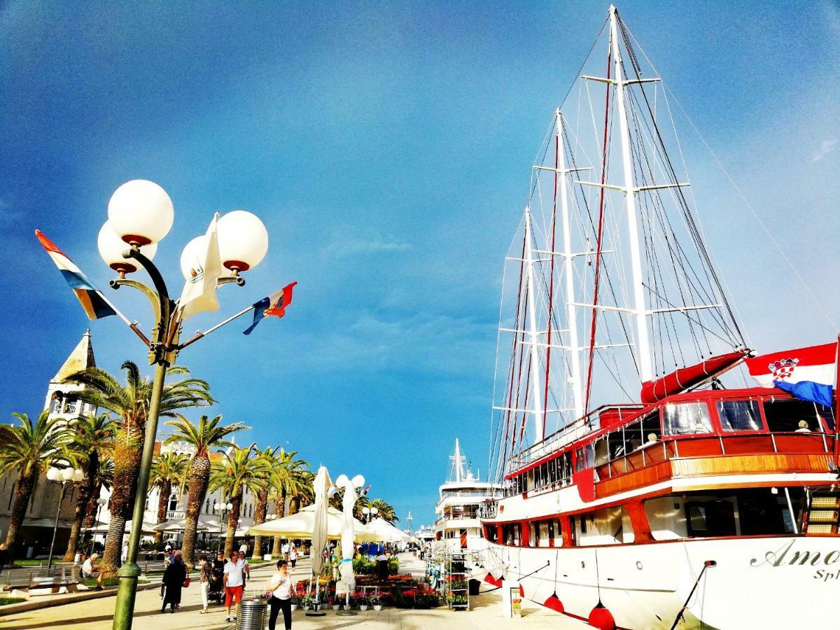 Apartments Luki Trogir Bagian luar foto